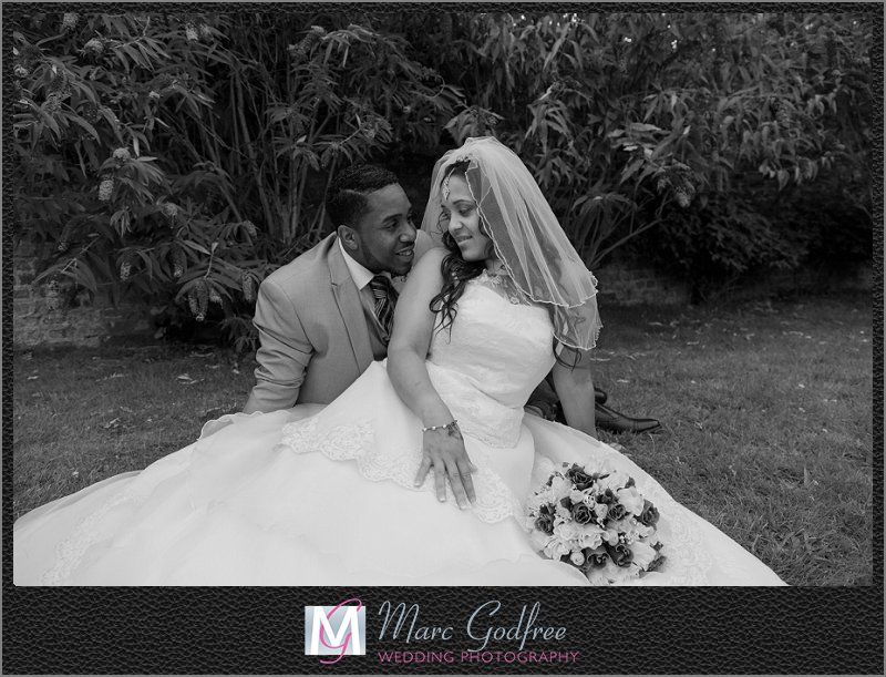 Bride-and-Groom-Wedding-Photos-at-Newland-Manor-4